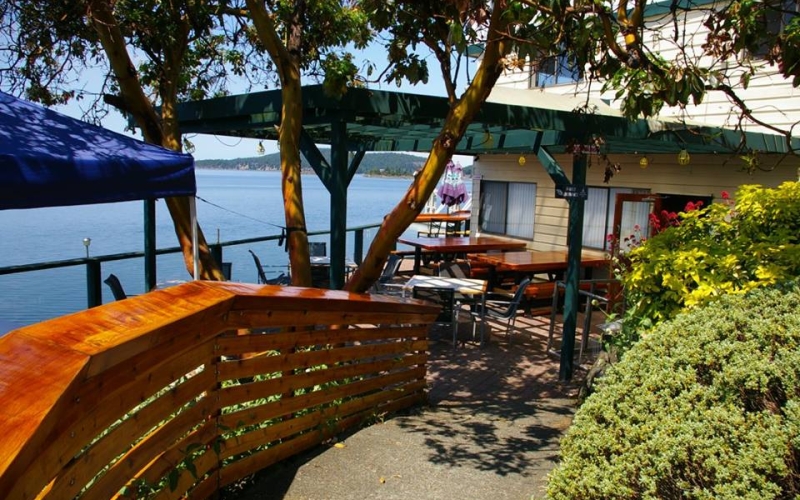 Saturna Lighthouse Pub Saturna Island Tourism Association